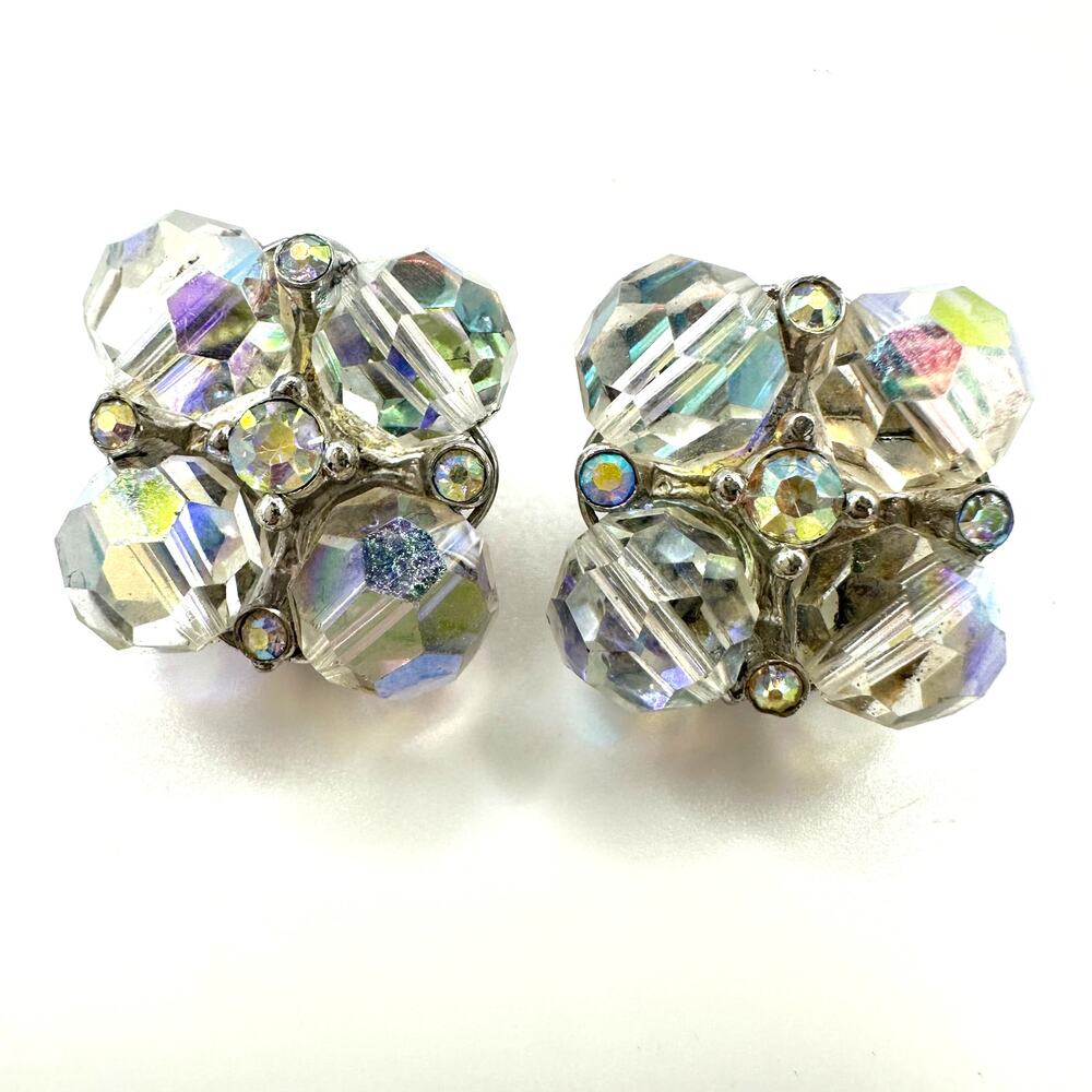 Avon vintage silver tone aurora borealis glass beads rhinestone clip on earrings